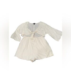 Forever‎ 21 Tie Front Romper